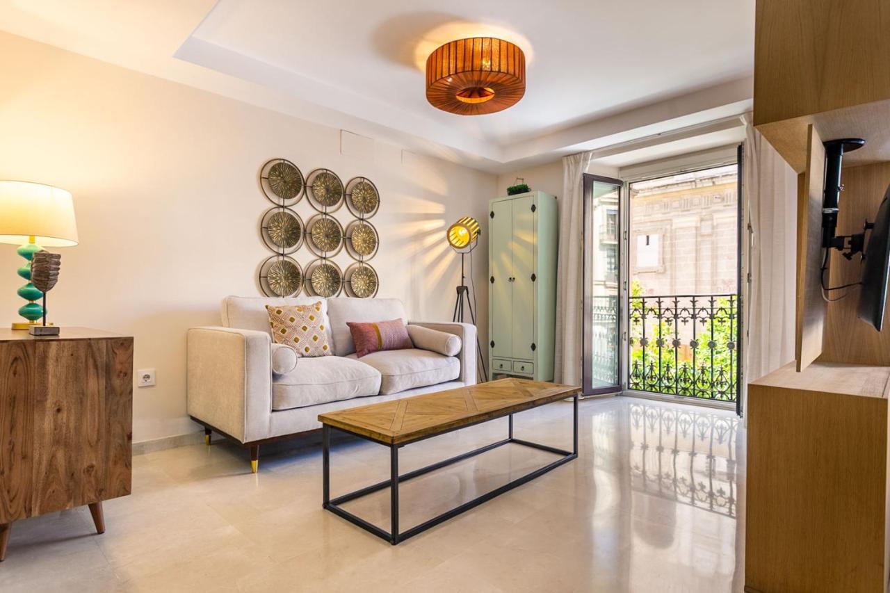 Apartamento Living By Cathedral Siviglia Esterno foto