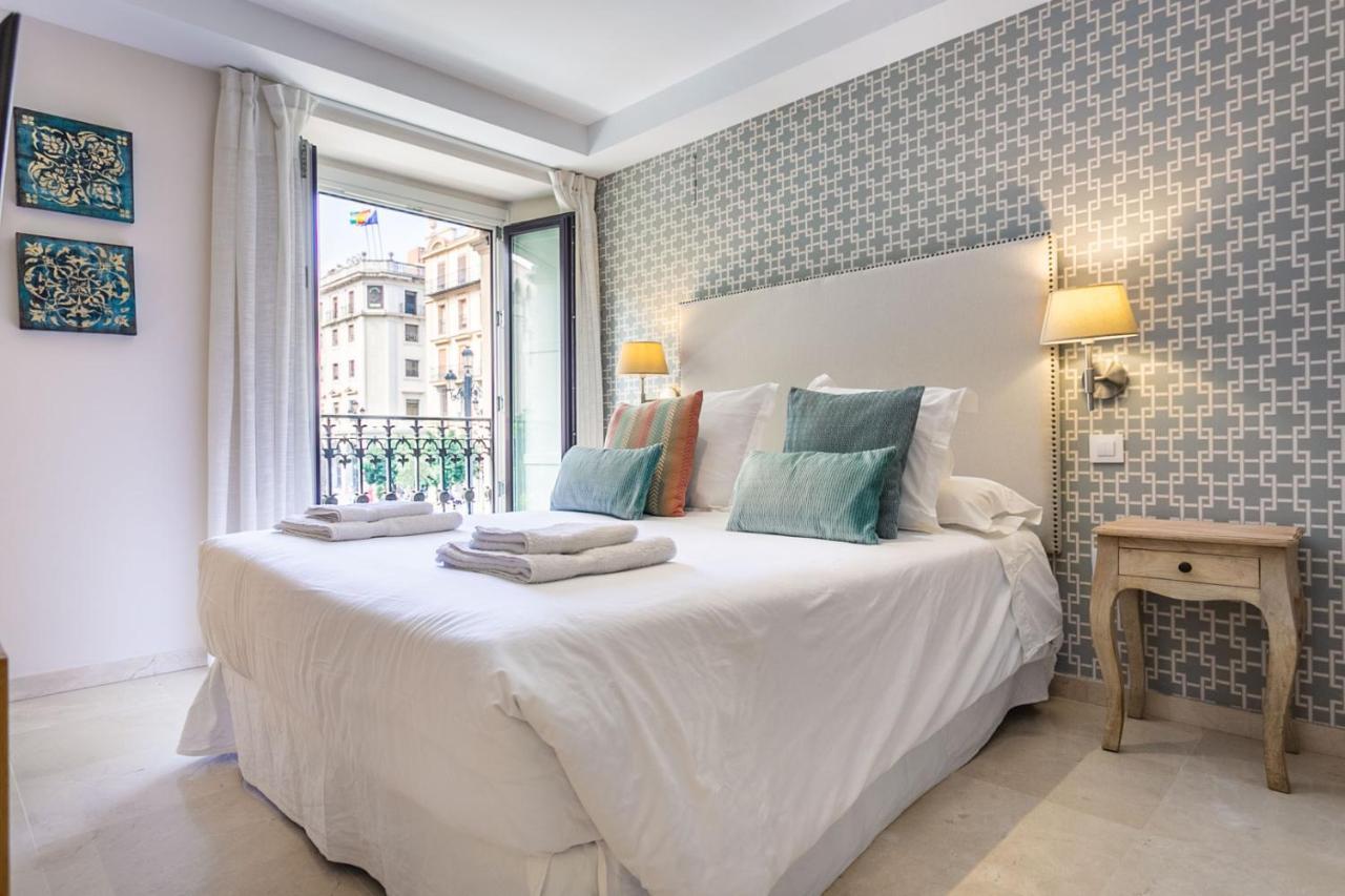 Apartamento Living By Cathedral Siviglia Esterno foto