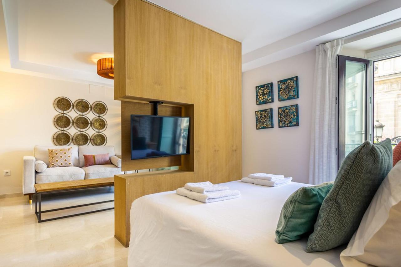 Apartamento Living By Cathedral Siviglia Esterno foto