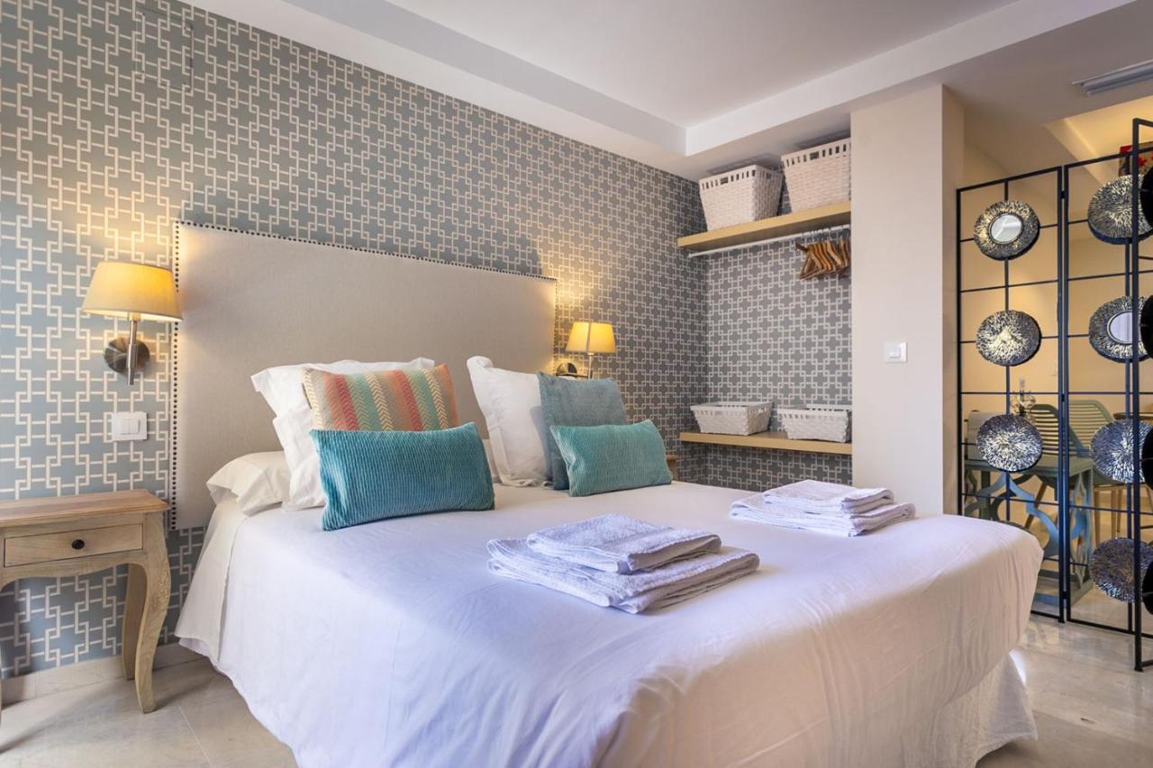 Apartamento Living By Cathedral Siviglia Esterno foto