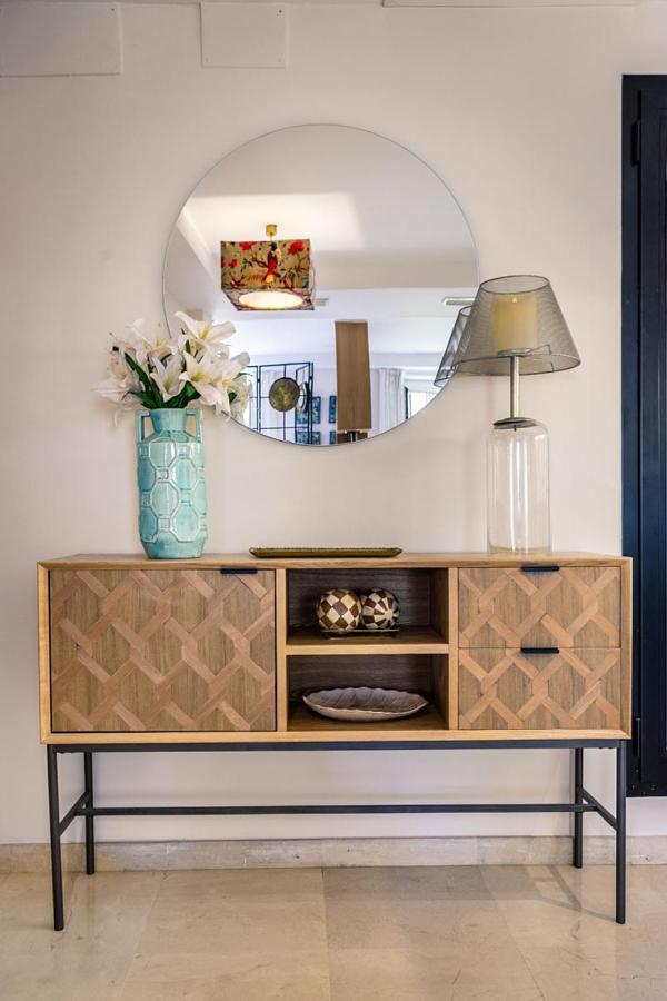 Apartamento Living By Cathedral Siviglia Esterno foto