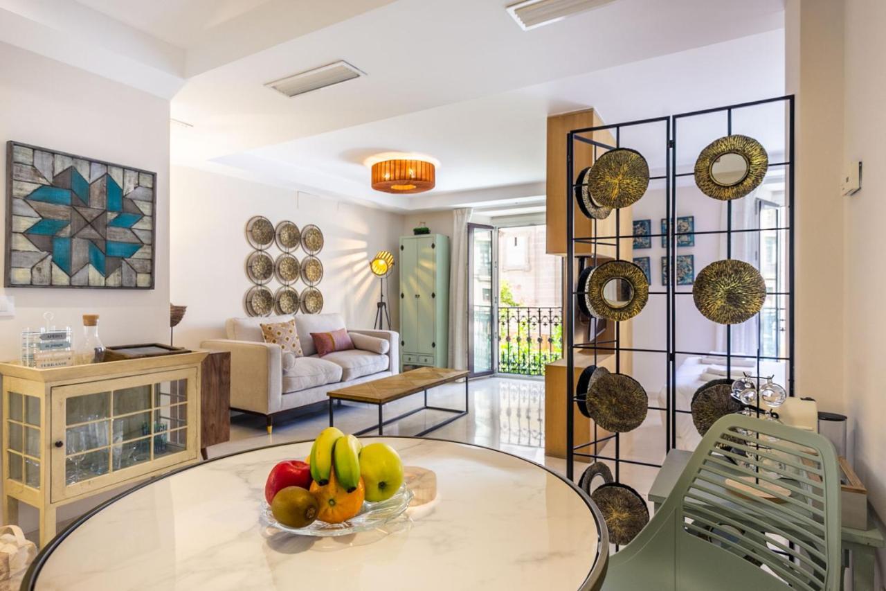 Apartamento Living By Cathedral Siviglia Esterno foto