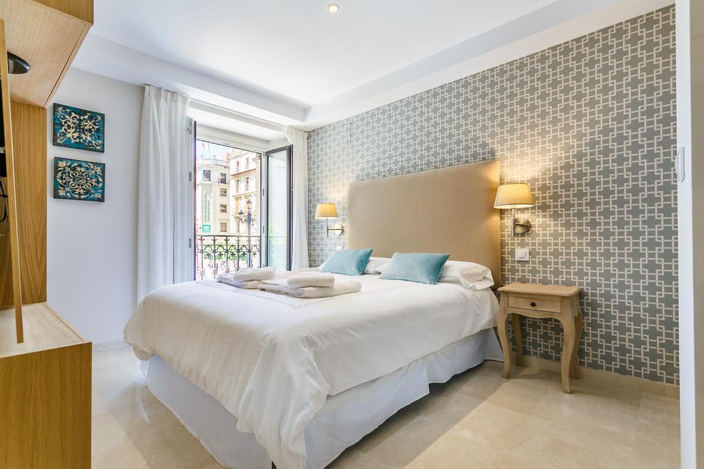 Appartamento Apartamento Living By Cathedral Siviglia Esterno foto