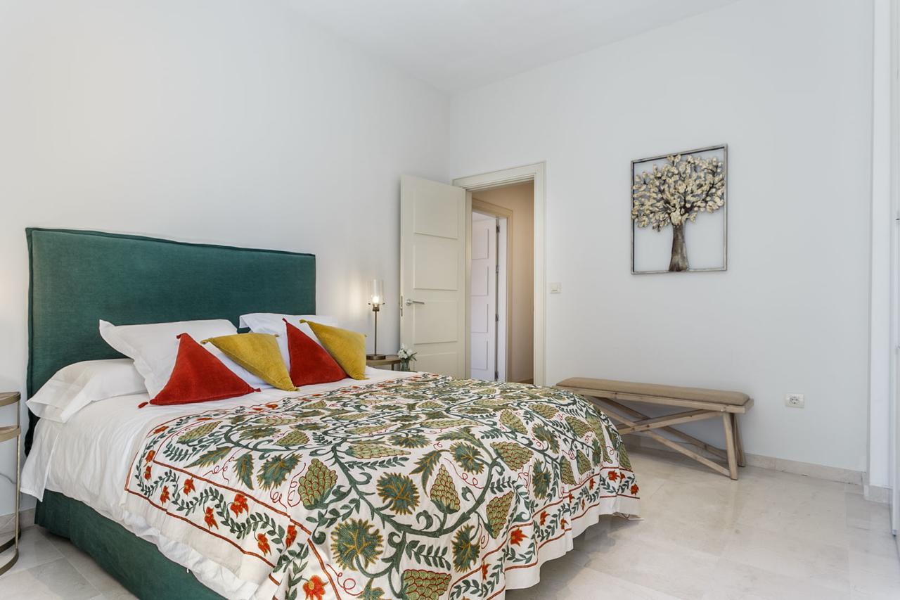 Apartamento Living By Cathedral Siviglia Esterno foto