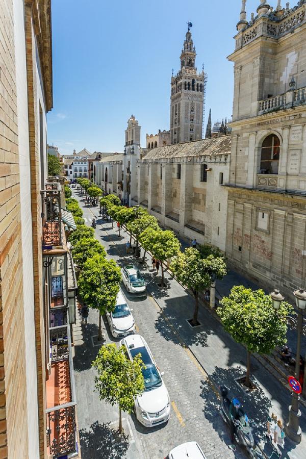 Apartamento Living By Cathedral Siviglia Esterno foto